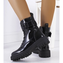 Botas Tarrin lacadas en negro 2