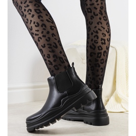 Botas negras en la plataforma Tausel negro 1