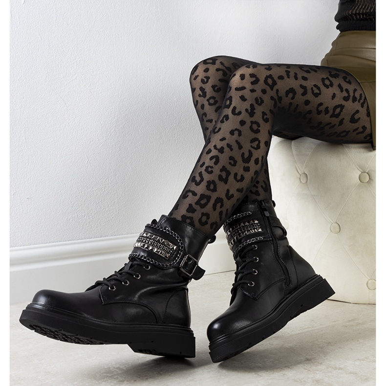 Avenida cazadores negros 1