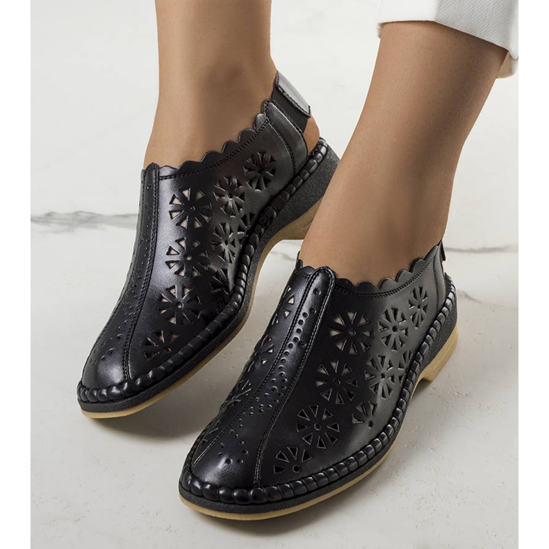 PA1 Babucha Ferre negra calada negro 1