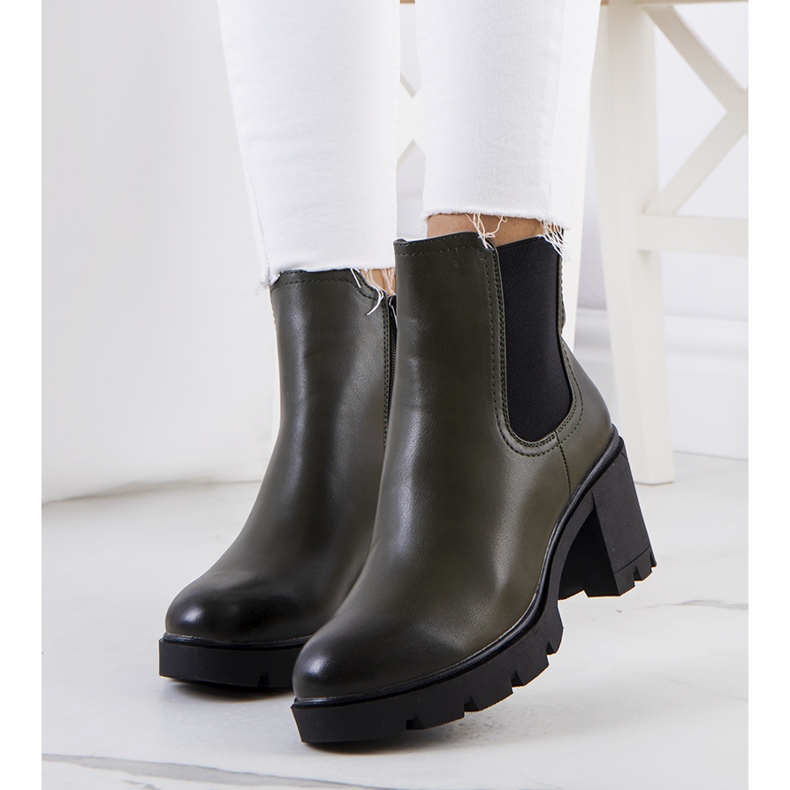 PA1 Botas verdes de tacón de Selima. 1