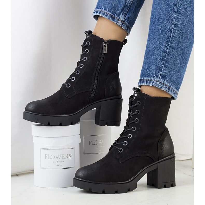 PA1 Botines Chichig ante negro tacón 1