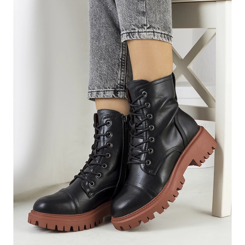 Botas negras sobre suela Rukit marrón negro 1