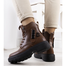 Botas marrones en la plataforma Denna marrón 2
