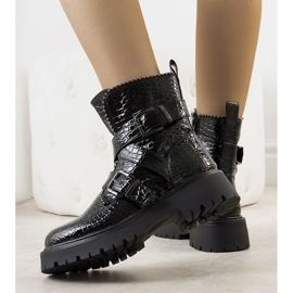 Botas Helia charol negro 2