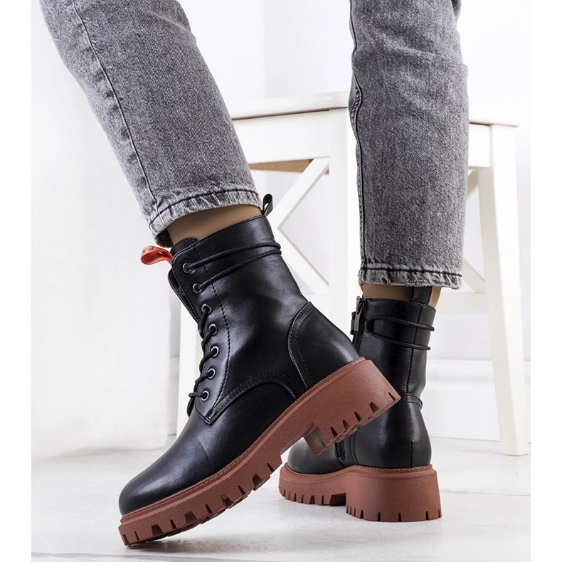 Tramperos negros de Sicula 1 Tramperos negros de Sicula 1