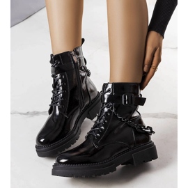Botines Constance de charol negro 1