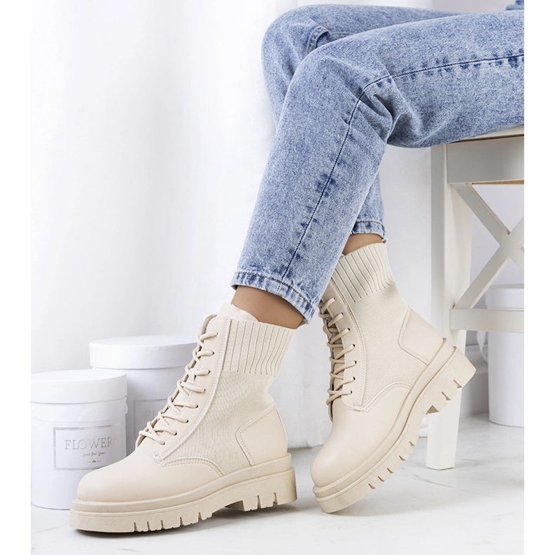 Tramperos de Lennon beige 1 Tramperos de Lennon beige 1