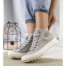 Deportivas grises con aislamiento Big Star EE274114 1 Deportivas grises con aislamiento Big Star EE274114 1