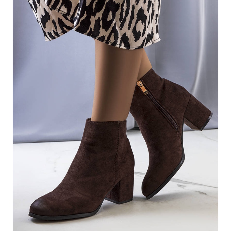 BM Botines marrones en el puesto de Silas marrón 1