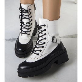 Los tramperos blancos de Norra 1 Los tramperos blancos de Norra 1