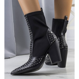 PA1 Botas negras decoradas con tachuelas Orazi negro 2