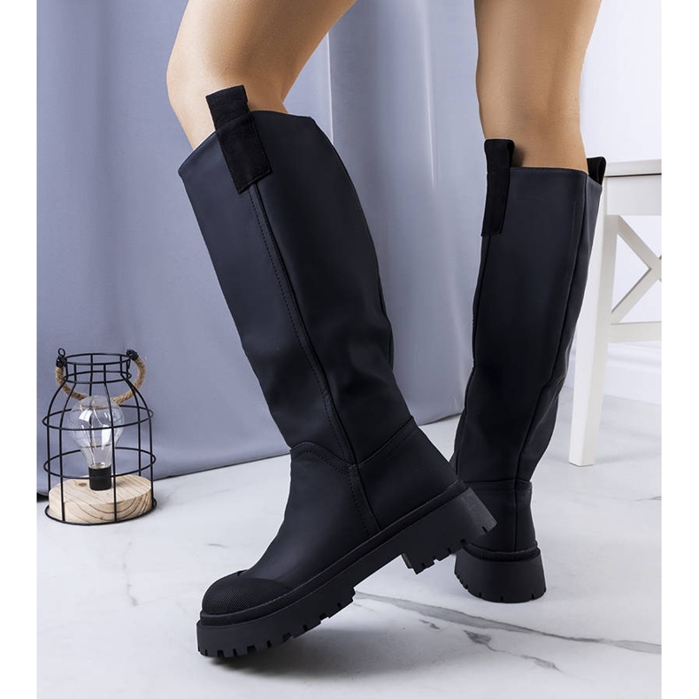 BM Botas Cortanz con aislamiento negro 1