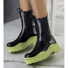 BM Botas negras sobre suela Jadiel verde negro 1
