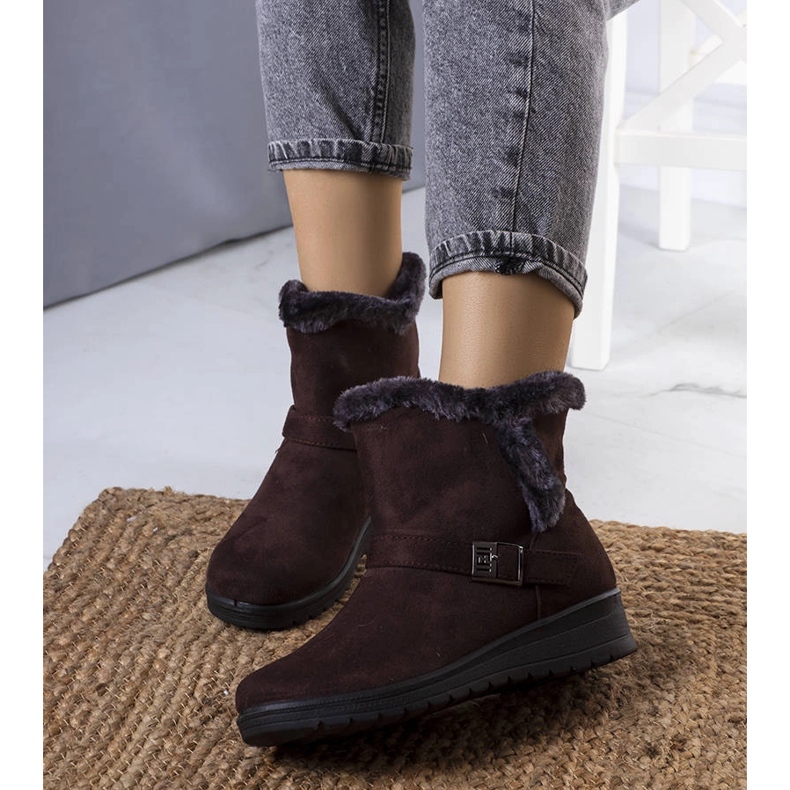 Botas con aislamiento marrón en el tacón de cuña Capo 1 Botas con aislamiento marrón en el tacón de cuña Capo 1