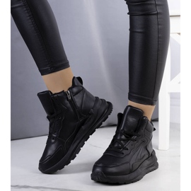 Zapatillas negras con aislamiento de Tasma. negro 1 Zapatillas negras con aislamiento de Tasma. negro 1