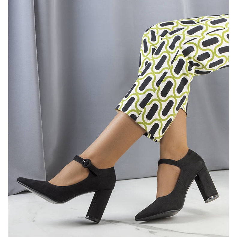 Bombas negras en el puesto de Keller negro 1