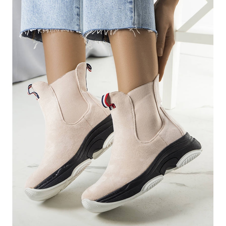 BM Botas aislantes beige Takani 1