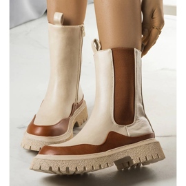 Botas beige y marrones de Valeris marrón 2