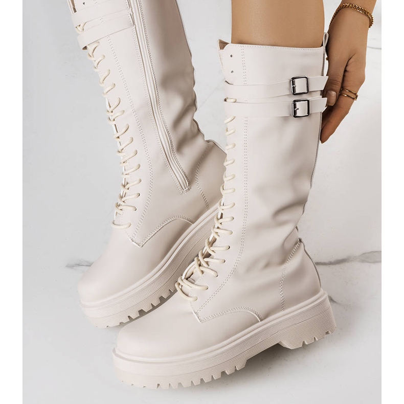 BM Botas altas beige de Christopher 2 BM Botas altas beige de Christopher 2