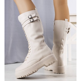 BM Botas altas beige de Christopher 3