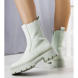 Botas aislantes verdes mate de Coletta 1