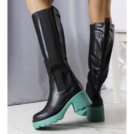Botas negras con suela azul de Charla negro 2