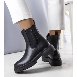 Botas negras con aislamiento de Caron negro 1 Botas negras con aislamiento de Caron negro 1