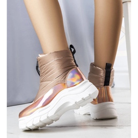 Botas de nieve lacadas en oro Leonel dorado 1 Botas de nieve lacadas en oro Leonel dorado 1