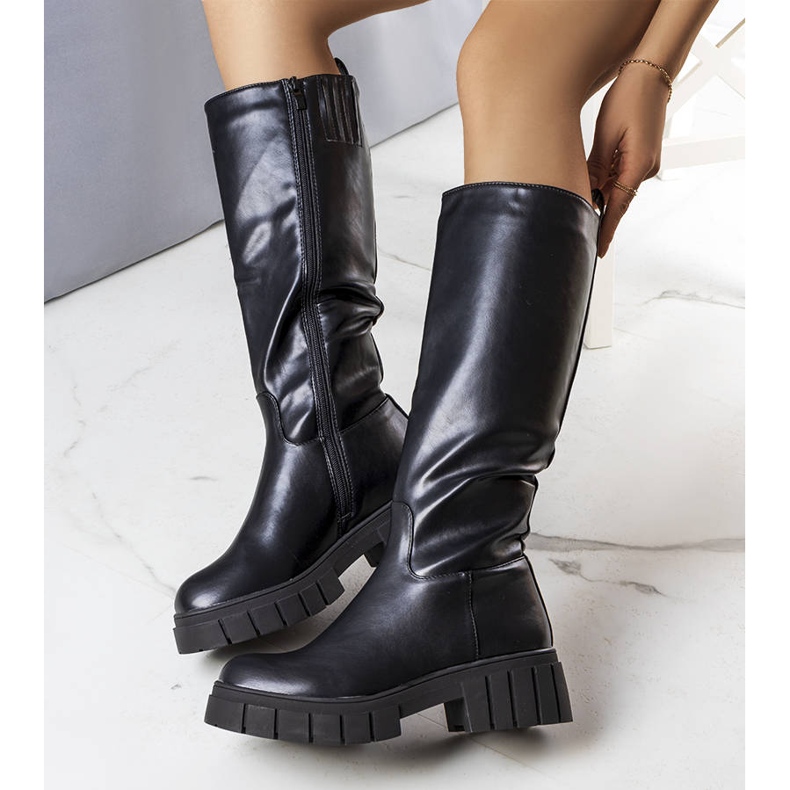BM Botas negras con aislamiento de Plaisi negro 1 BM Botas negras con aislamiento de Plaisi negro 1
