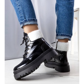 Botas negras con aislamiento y piel de oveja de Bryas negro 2