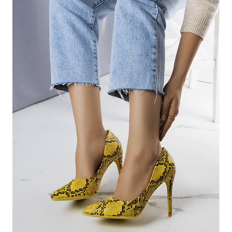 BM Tacones amarillos Jasiah 1