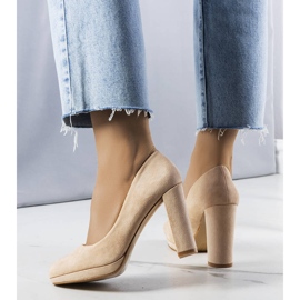 Zapatos de tacón de aguja beige de Leonard 2