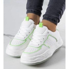 Zapatillas blancas con inserciones verdes de Nettie blanco 1