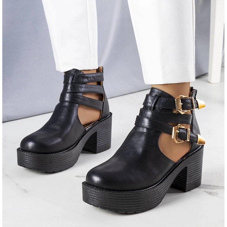 Botines negros de Nellie 1