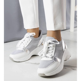 Zapatillas con cuña grises de Ann 1