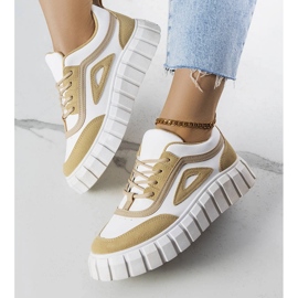 Zapatillas beige con plataforma de Robyn 2