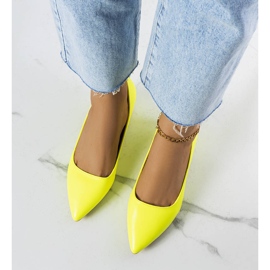 Zapatos de tacón amarillos de Gail 1
