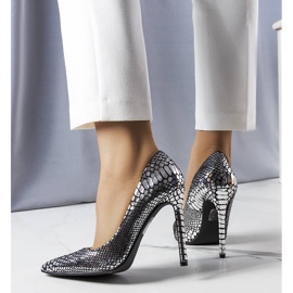 Tacones lacados plata Estelle 2