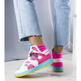 Zapatillas altas rosas de Marjorie. blanco 2