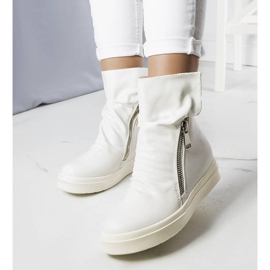 PA1 Botas de cuña blancas de Monique. blanco 1
