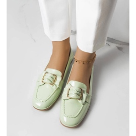 Mocasines de charol verde de Erica 2