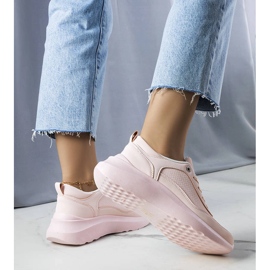 Zapatillas rosas en una suela Panetier de moda rosado 2