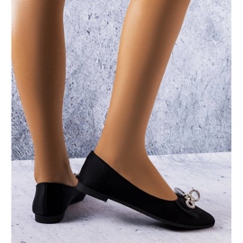 Bailarinas negras con lazo y pedrería de LaGarde negro 1