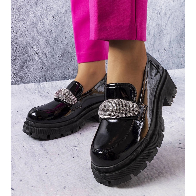 Zapatos brogue lacados en negro con circonita cúbica Mouss 1 Zapatos brogue lacados en negro con circonita cúbica Mouss 1