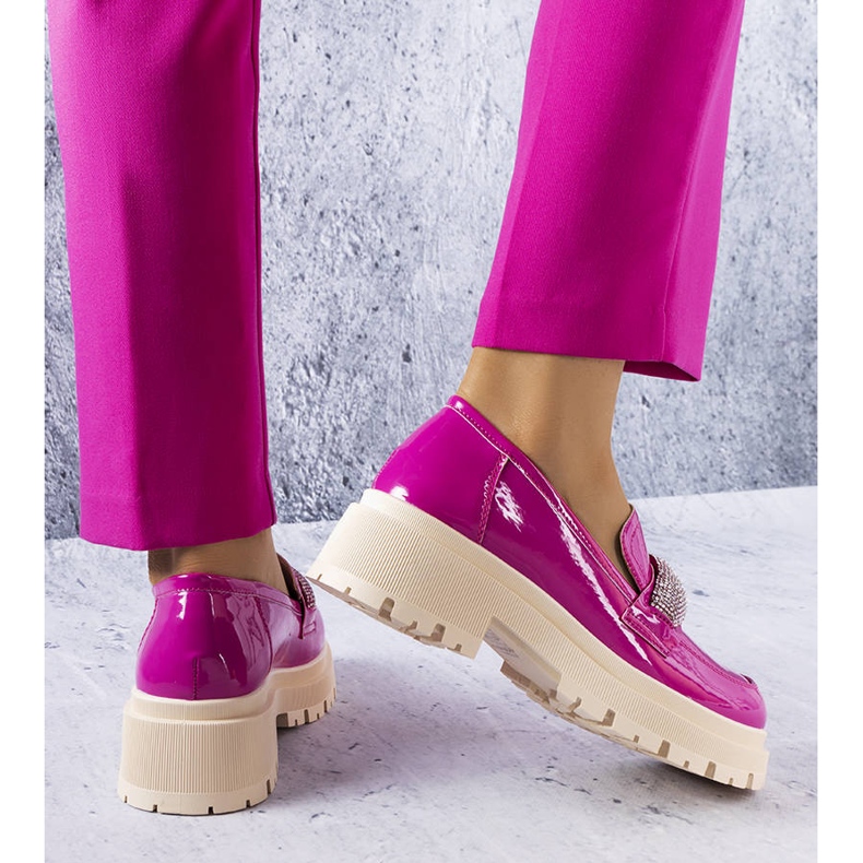 Zapatos brogue lacados en rosa con circonitas cúbicas de Mouss 1