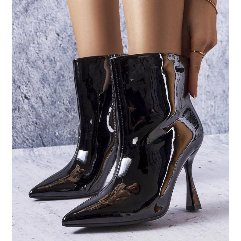 Botas tacón charol negro Mariette 1 Botas tacón charol negro Mariette 1