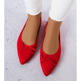 Bailarinas rojas con punta en punta de Latour rojo 2