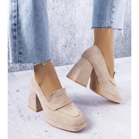 Vinceza Zapatos de tacón beige de Vincez 1