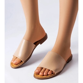 Zapatillas elegantes beige de Mainville 2